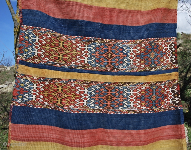 Malatya open cuval. Eastern Anatolia. Cm 100x162. Great natural saturated colors. Good age, good condition.                  