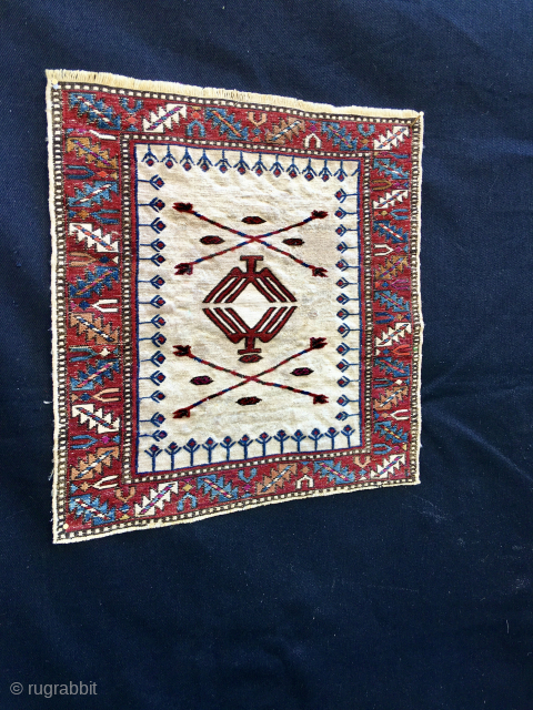 Khyzy, north of Baku, Azerbaijan
Cm 33x35
Datable 1890sh
Rare, unusual, beautiful, collectable
Geographically placeable into the Shirwan area, northwest of Baku
Interesting pattern with a wide border filled with colorful stylized dragons who seem to be  ...