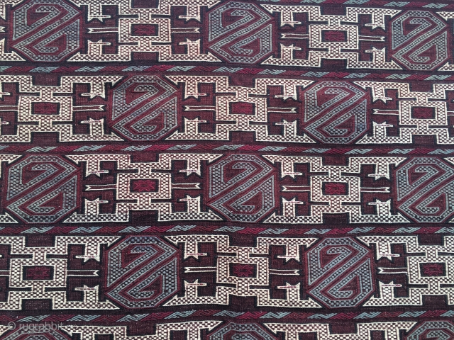Bergama area cicim rug. Cm 155x215. Vintage. Beautiful, in great condition. Fantastic workmanship.                    