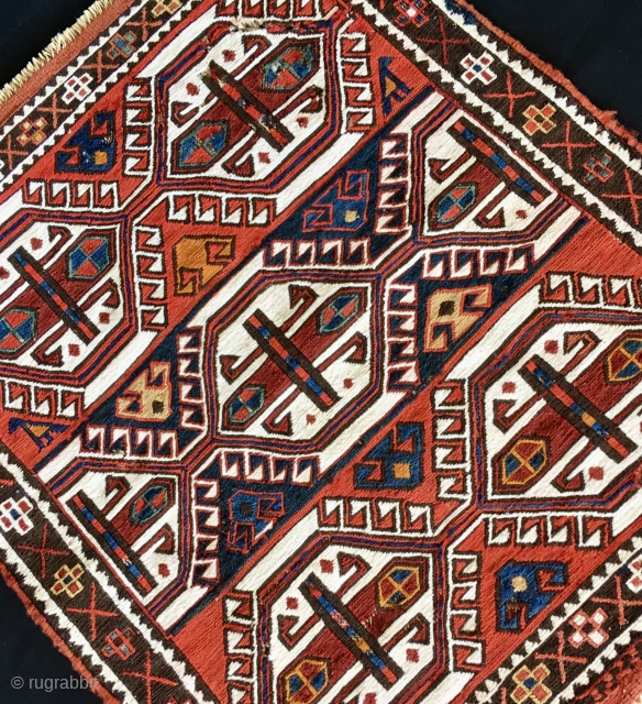 KHYZY or XIZI Azerbaijan 
Sumack khorjin bag face. Cm 43x49. Late 19th, early 20th century, so 100 to 120 years old. North east of Baku. Beautiful, rare, in good condition, proportioned. Most  ...