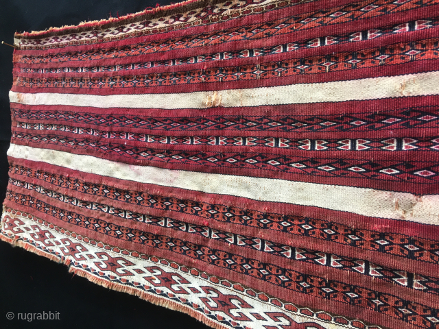 Tekke Ak torba. Cm 34x87. Antique, datable 1880, great cochineal, cotton, fine, precise drawing, beautiful. Condition issues apply as per photo.
Price reduced by 50%. 

Email carlokocman@gmail.com       