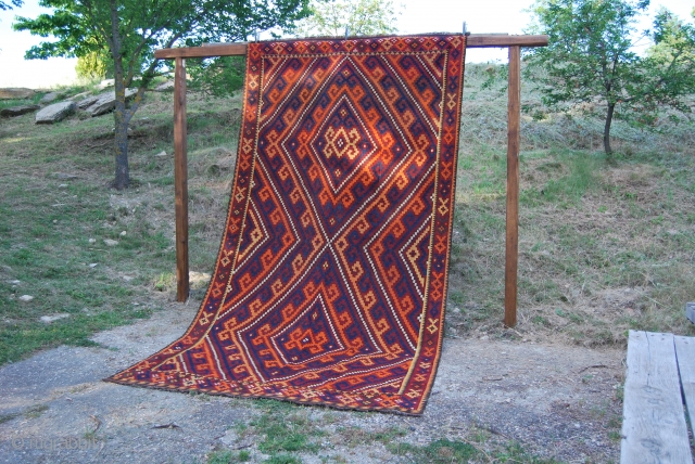 Maimana or Maimaneh kilim. Afghanistan. Cm 225x430. Early 20th century. Good condition. Two huge medallions with ram horn pattern. Wonderful weaving.
See more pics on Facebook: https://www.facebook.com/media/set/?set=a.10152563477699258.1073741944.358259864257&type=1
       
