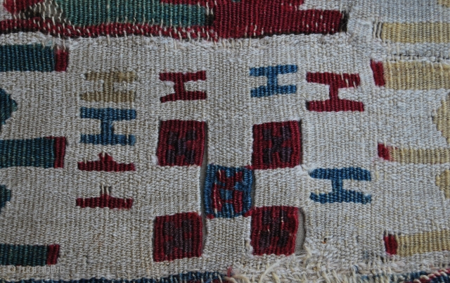 Adana kilim fragment. Mounted on canvas. Cm 136x86. Mid or second half 19th century. Bold colors, great character, poor condition, proud output. Hang it in your sitting room! Not exp.
More pics? See:  ...