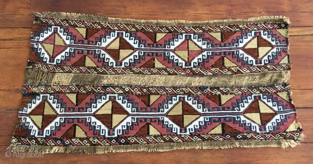 Anatolian cuval or storage bag. Sumack center part. Cm 50x95 ca. 1880/1890. Great pattern with eight hooked medallions. Lovely colors. Not exp.           