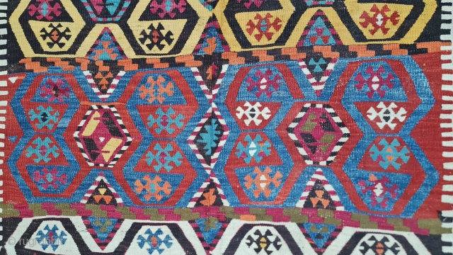 Konya kilim in great beauty and condition. Cm 140x380. Should be end 19th century. Lovely natural colors. Amazing pattern. More pics here: https://www.instagram.com/p/CUkG0GGMOA0/
          