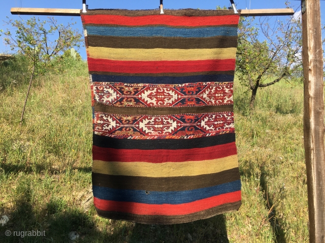 Antique Wonderful East Anatolian Storage bag or cuval.
Size is cm 110x150.
Datable to the 3rd/4th quarter of the 19th century.
Elegant, beautiful, detailed graphics.
Flat and sumack weaving.
Awesome deeply saturated natural colors.
After 100 and over  ...