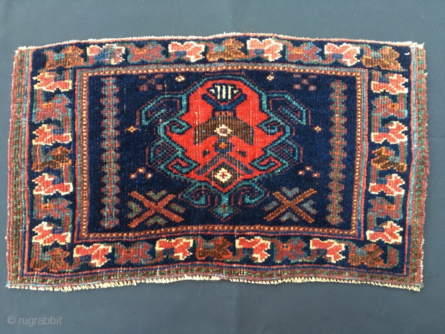 Antique Afshar rug panel. Probably a bag front. Cm 29x51. End 19th century. Iconic. Emblematic. Totemic. The Afshar were really creative artists. And prolific. Every work is almost always a misterious work  ...