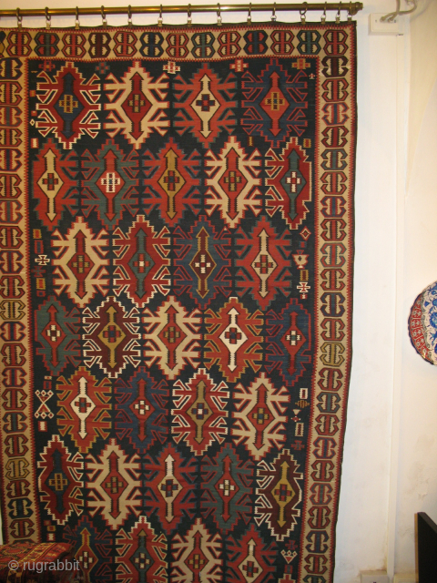Shirwan Kuba Kilim.
Cm 165x275
Old enough to be considered antique, 3rd q 19th century
Beautiful natural, saturated colors.
Classical pattern.
I shot these photos in 2008 and never wanted to sell it.....
I found it recently pretty  ...