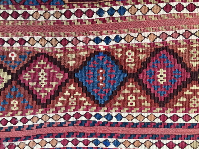 Enjoy the color power! Wonderful antique natural color Sinanli tribal group bag face. Eastern Anatolia. Cm 69x73. See the fantastic cochineal, the lovely madder red & orange, the bright yellow, the deep  ...