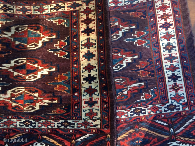 Turkmen Yomut Insect border &  Liver background super cuval. 
The size is cm 81x134. Age is 1860/1880. 
This cuval is very rare and in great condition. Wonderful Liver/Aubergine background, very detailed  ...