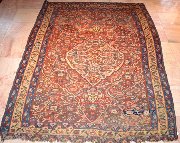 Fine Antique Persian Senneh Kilim Circa 1800 Very good Condition.
Size is 4.6 x 6.7 (140 x 204 cm)               