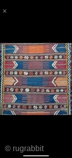Small Manister beautiful colours 
Intact no holes 
Finely woven 
Ends beautifully intact 
AUD$ 
Post from Australia inc 
               