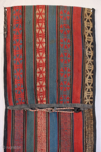 Shahsavan Khorjin made of a single strip of jajim. Acquired in Baku. Complete, shows signs of use, few weak spots, reinforced edges. May need a good bath. 
100 x 31 cm, 3ft  ...