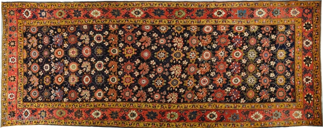 North West Persian  Kelley very important piece cm 220x580 cm early  XIX th century perfect conditions               