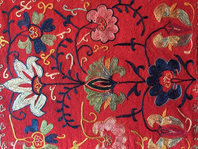 19.th.century Uzbek Lakai mirror bag.size,54x50 cm.silk embroidered on wool .                       