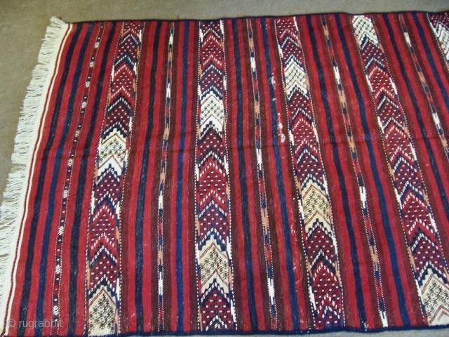 Yamoud Kilim 1,40*2,75                              