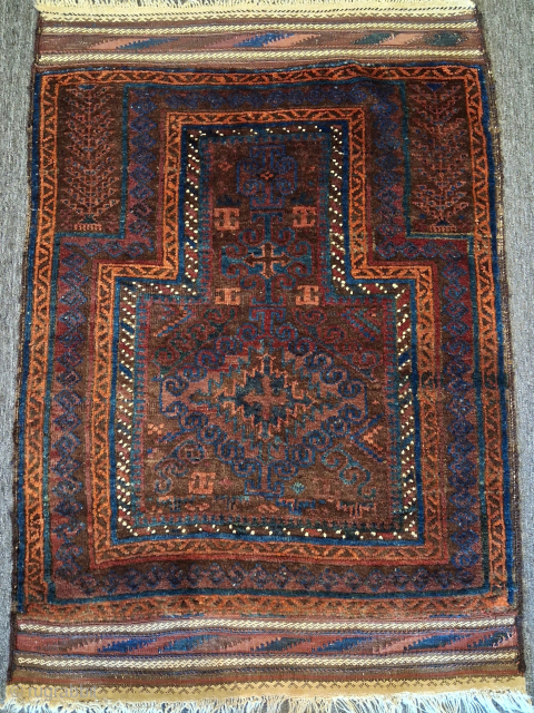 Finely woven antique & collectible Beluch rug. High pile, no repairs. Soft and shinning silky soft wool. Wool on wool , sides selvages are goat hair. 97x140 cm. Contact cetinakbas@hotmail.com ...