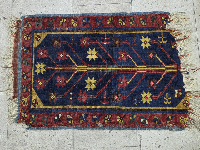 Antique Megri yastık
89x57 cm
Please contact salaberina@gmail.com