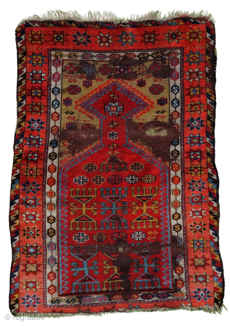 Antique Anatolian Kurdish rug
Size:120*90 cm
Please cuntacı 
salaberina@gmail.com                          
