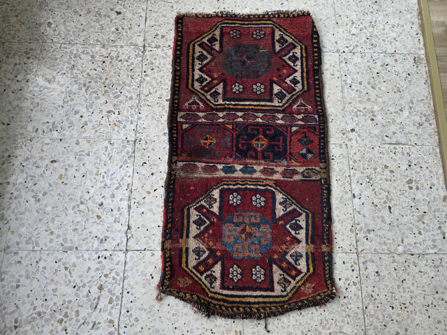 East Anatolian Maraş or Antep kurdish yastık
Size:45x90 cm
Please cantact salaberina@gmail.com
Free shipping to Europe and America.