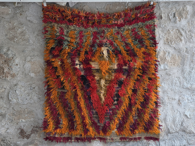 Antique Sivas Angora Tulu Rug
Size:170*140
Please contact salaberina@gmail.com
Free Shipping