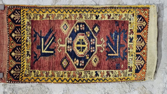 Anatolian Aksaray Yastık
Size:100x52 cm
salaberina@gmail.com                             
