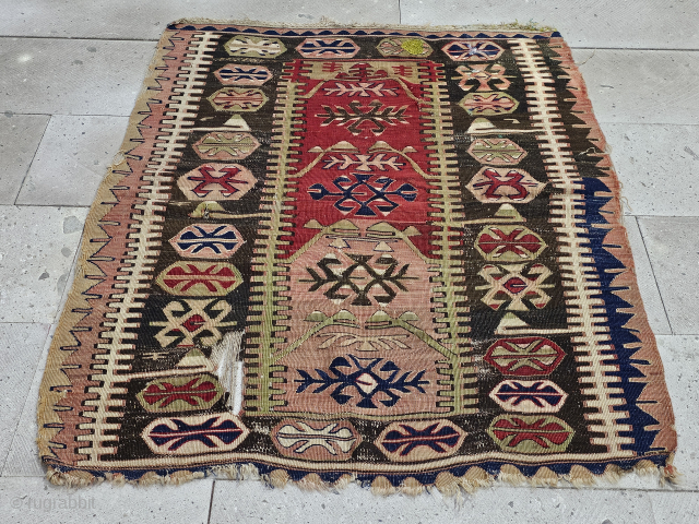 Anatolian Konya Prayer Kilim
Size:130x106 cm
please send email.salaberina@gmail.com                          
