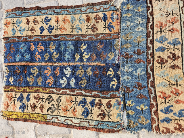 Antique Anatolian Konya Rug Fragment
Size:80x60 cm
Email:salaberina@gmail.com                           