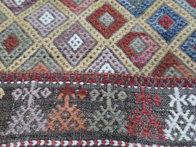 Antique Anatolian Eskişehir Sivrihisar cicim kilim.
Anatolian goddess models on the border.
Size:80x60 cm
Please contact salaberina@gmail.com 
                  