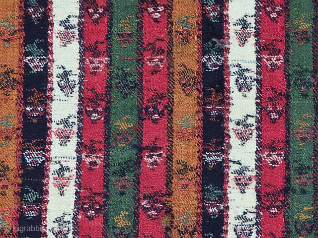  Antique Anatolian Sivas  shawl.
There are holes in some places, please check them.
Size:210x123 cm
eMAİL:salaberina@gmail.com                  