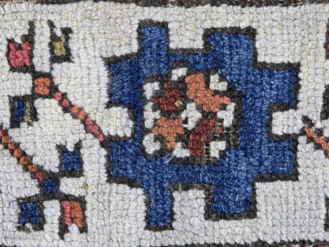 Antique Western Anatolian çal rug 
Size:136x92 cm
salaberina@gmail.com                          