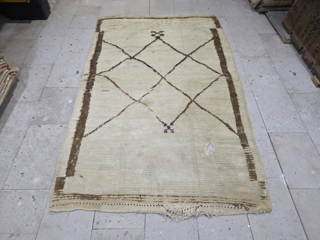 Late 19th century primitive design Anatolian Obruk or Hotamış Tulu Rug
Size:235*145 cm                     