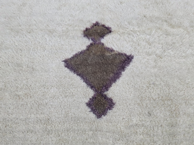 Central Anatolian Angora rug
Angora tulle carpet from the 1920s
Size:210x110 cm