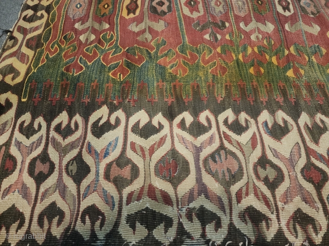 Antique west anatolian kilim fragment
Size:156x96 cm                           