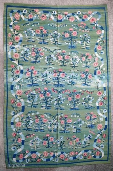 Vintage rug woven in Bessarabia, 20th century. Vegetable dyes, rug in perfect condition, very decorative. Exceptional quality product.

Origin : Bessarabia
Period : 20th century
Size : 258 x 175 cm
Material : wool on wool
Perfect  ...