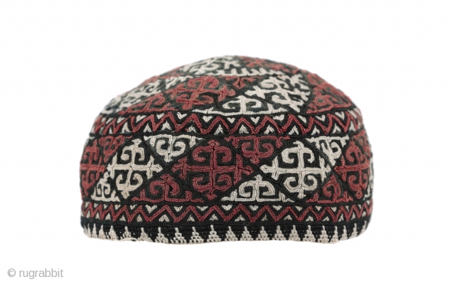 hat from central asia - turkmenistan
89570                           