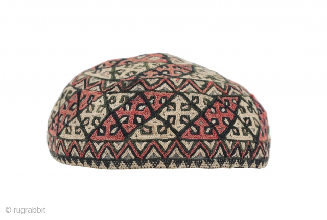 hat from central asia - turkmenistan
20670                           