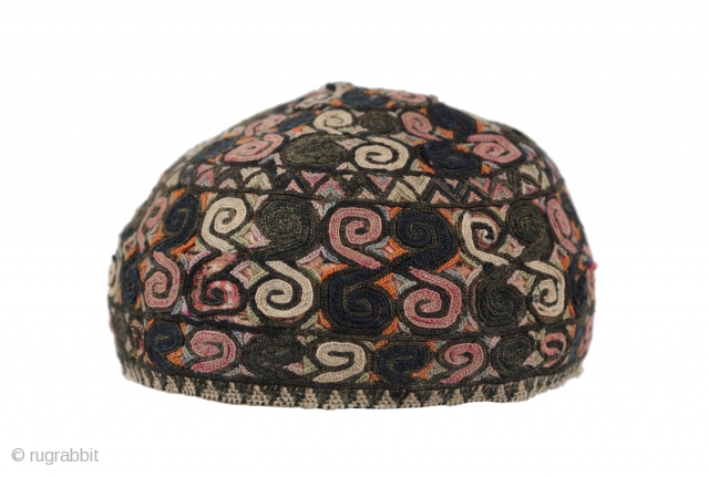 hat from central asia - turkmenistan
40670                           