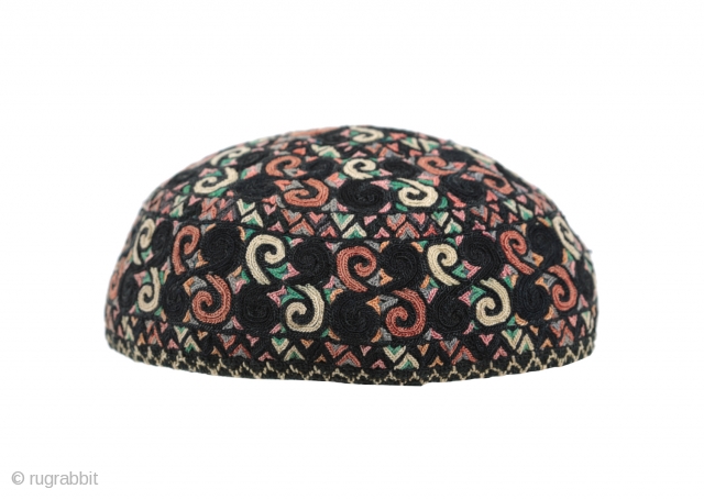 hat from central asia - turkmenistan
50670                           