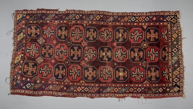 Kyrgyz Rug 62470
almost
160 cm x 310 cm = 62.99" x 122.05" = 5.25' x 10.17'
1900s
from Central Asia - Kyrgyzstan
wool and cotton            