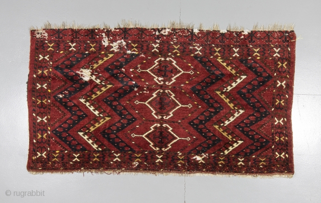 Ersari Chuval 03470
almost
93 cm x 169 cm = 36.61" x 66.54" = 3.05' x 5.54'
1900s
from Central Asia - Turkmenistan - Ersari Tribe
wool and cotton         