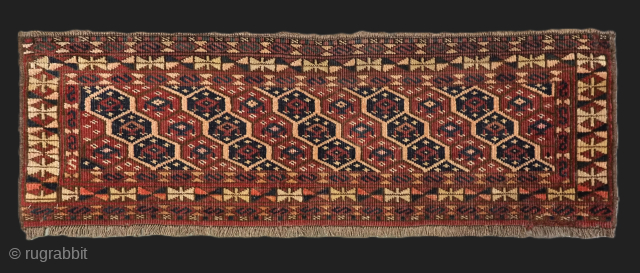 

Antique Ersari Turkmen torba with 'schemle gul design.
Size: 3ft 7in x 1ft 2in (109 x 35cm)
Circa 1870.

Torba are shallow wall bags used mainly in tents or yurts for the storage of personal  ...