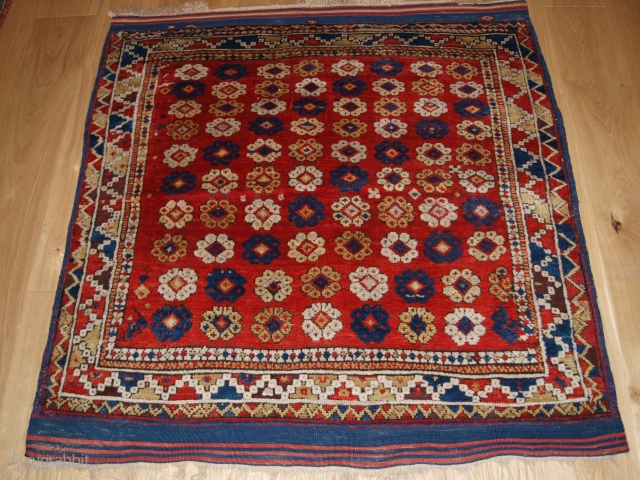 Antique Turkish Bergama rug of small square size, the rug has an interesting all over floral rosette design. www.knightsantiques.co.uk 
Size: 4ft 3in x 4ft 0in (130 x 122cm).


2nd half 19th century.

The rug  ...