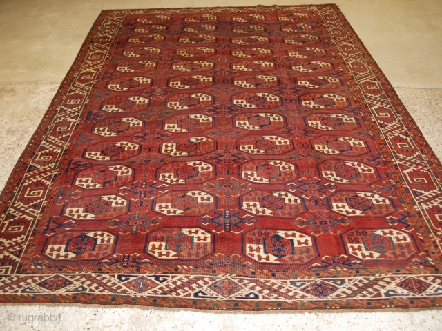 Antique Kizyl Ayak Ersari Turkmen main carpet with the ‘tauk nuska’ ’ gul design; each segment of the gul contains two double headed birds. www.knightsantiques.co.uk Size: 9ft 5in x 6ft 8in (286  ...