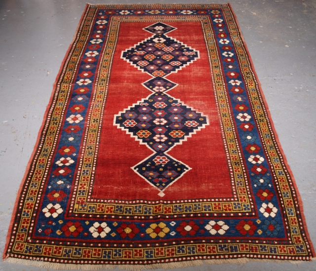 ***Spring sale*** £650.00 click the link www.knightsantiques.co.uk to view more items.

Size: 8ft 5in x 4ft 4in (257 x 132cm).

Antique South Caucasian Armenian Kazak rug with linked medallion with a floral rosette border.

Circa  ...