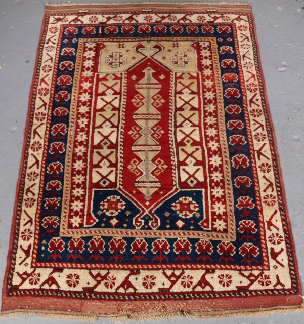 Bergama rug, size: 130 x 88cm. click the link www.knightsantiques.co.uk to view more items.                   