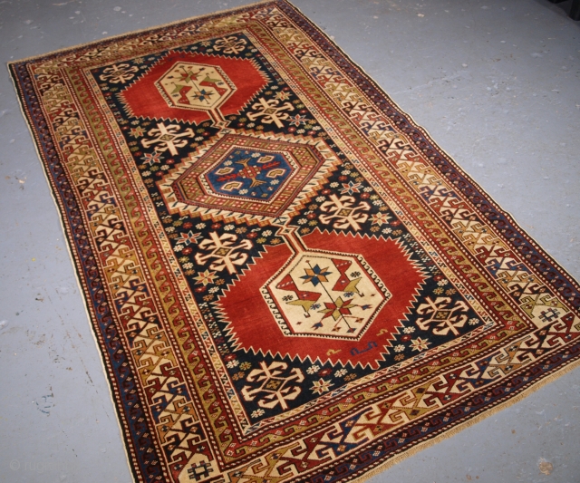 ***sold*** Caucasian Shirvan rug, click the link www.knightsantiques.co.uk to view more items. Size: 6ft 6in x 4ft 0in (197 x 121cm).

Antique Caucasian Shirvan rug of the classic linked medallion design.

Circa 1890.

A good  ...