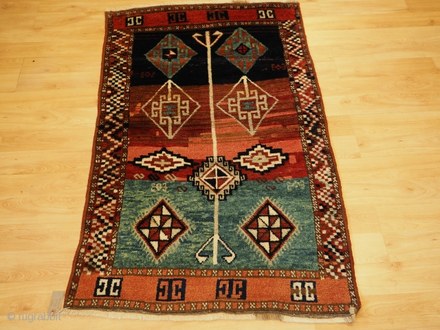 Very attractive small Yuruk rug, 140 x 86cm, great colour. Please message me for full details and images. www.knightsantiques.co.uk

              