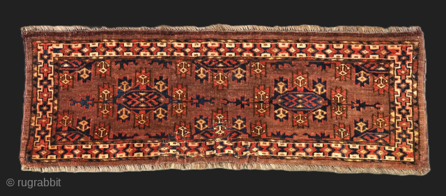 Antique Yomut Turkmen torba with well drawn 'kepse' gul design.
Circa 1890.
Size: 3ft 3in x 1ft 1in (99 x 34cm).
These torba were used to decorate the side of a camel during a Turkmen ...