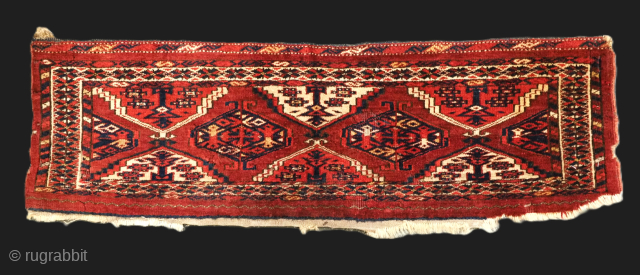 Antique Ersari Turkmen torba of scarce design, with a variation of the Chodor 'ertum' gul design to the central panel. Torba are shallow wall bags used mainly in tents or yurts for ...